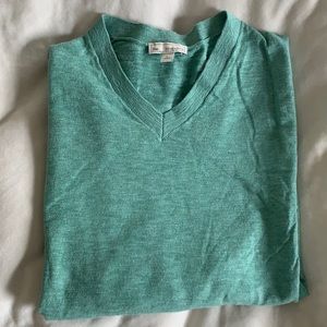 GAP Lightweight Men’s V Neck Sweater